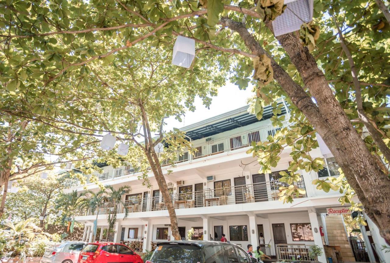 Hk Beach Resort And Restaurant 몰볼 외부 사진