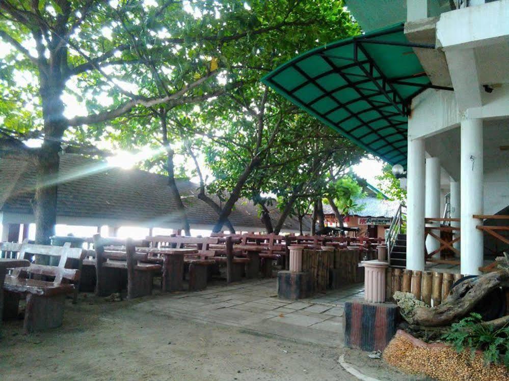 Hk Beach Resort And Restaurant 몰볼 외부 사진