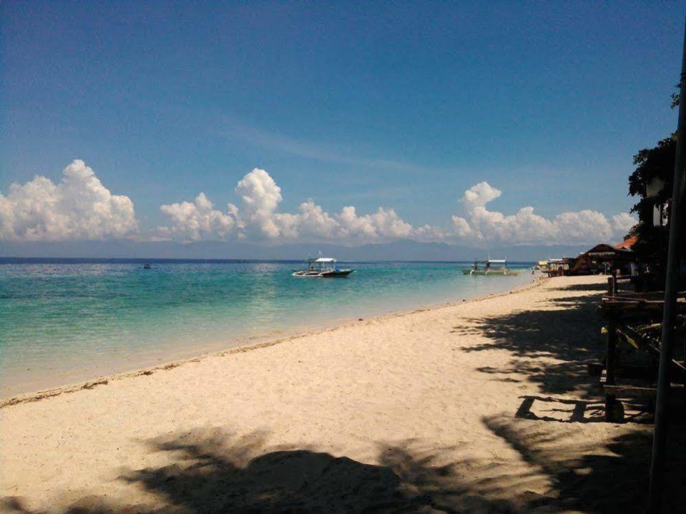 Hk Beach Resort And Restaurant 몰볼 외부 사진