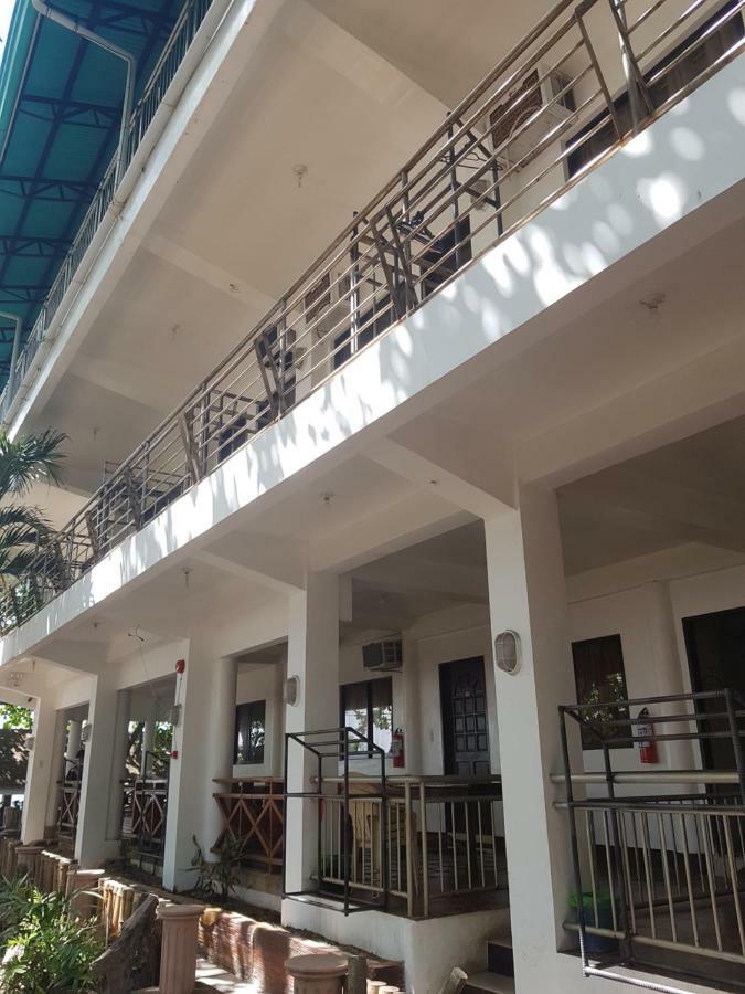 Hk Beach Resort And Restaurant 몰볼 외부 사진