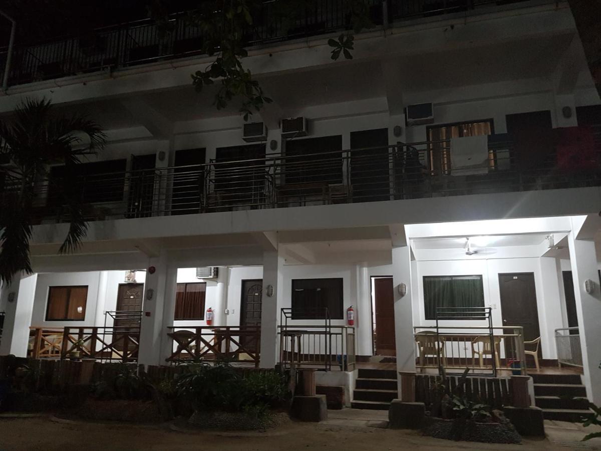 Hk Beach Resort And Restaurant 몰볼 외부 사진
