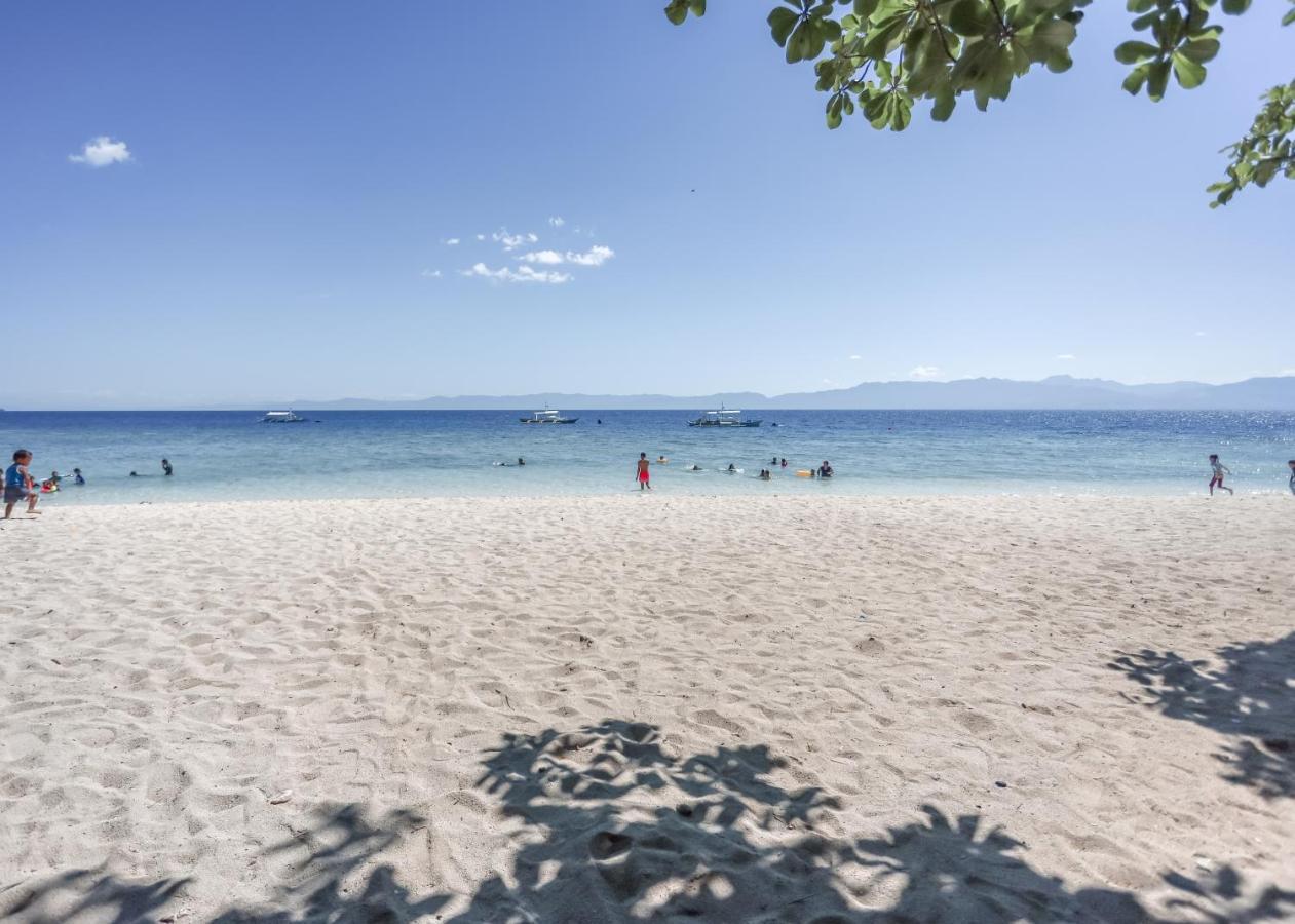 Hk Beach Resort And Restaurant 몰볼 외부 사진
